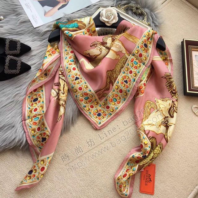 HERMES圍巾 愛馬仕女絲巾 專櫃新品真絲緞面燙金大方巾  llwj6720